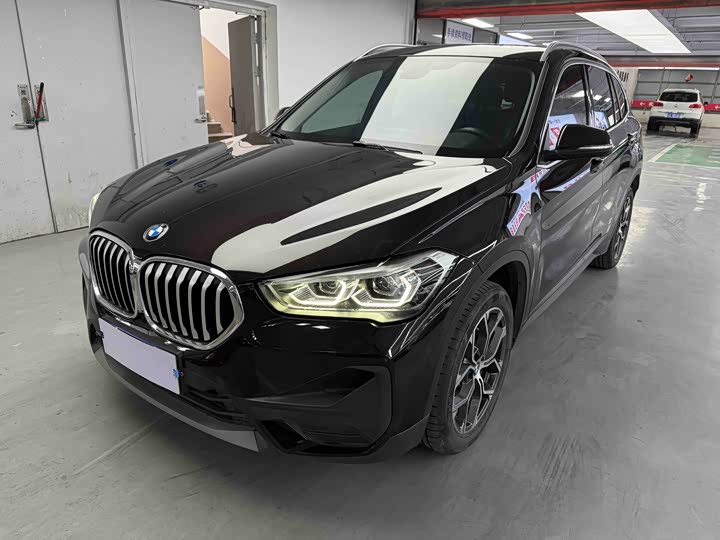 2021 BMW X1 2021 sDrive25Li Leading Model