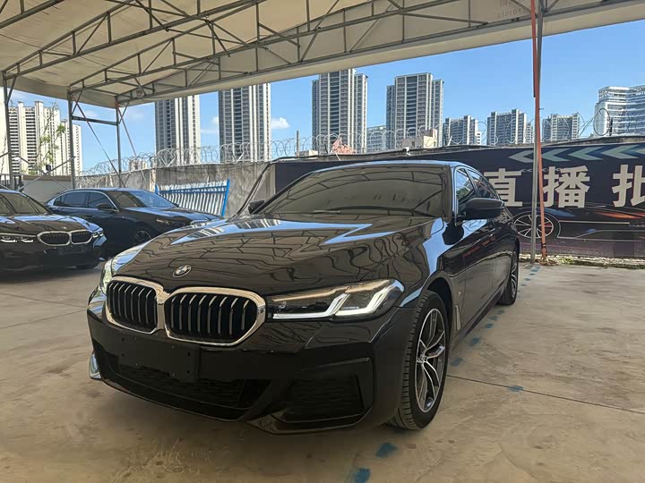 2023 BMW5 Series 2022 Model 525Li Luxury Package