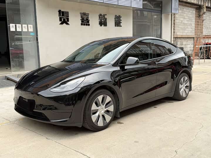 2022 Model Y 2022 Refresh RWD
