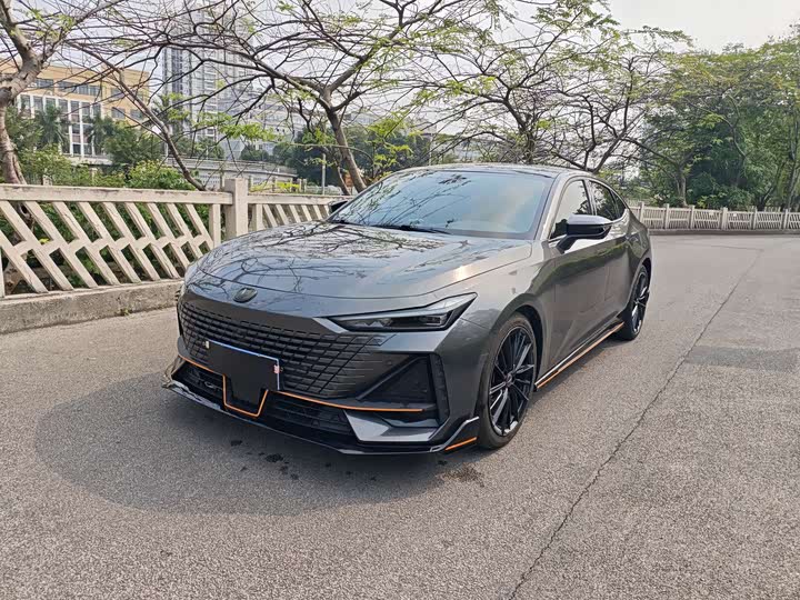ChanganUNI-V 2022 Model 1.5T Sports Edition