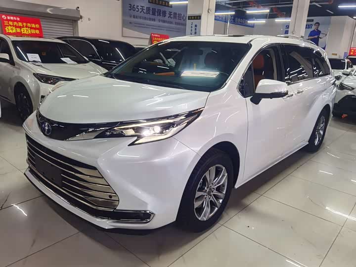 2023 SIENNA 2023 2.5L Hybrid Comfort Edition