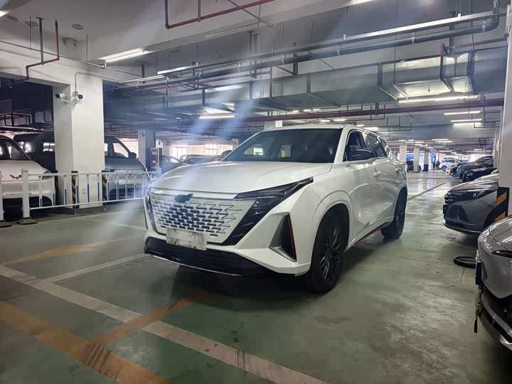 Changan Oshan Z6 2022 Blue Whale 1.5T DCT Intelligent Edition