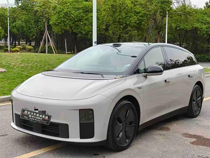 2025 Ideal i6 2025 two-wheel drive standard version