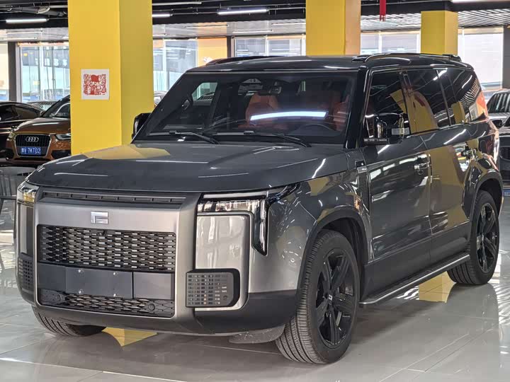 2023 Polestones 01 2023 Premium 6-Seater