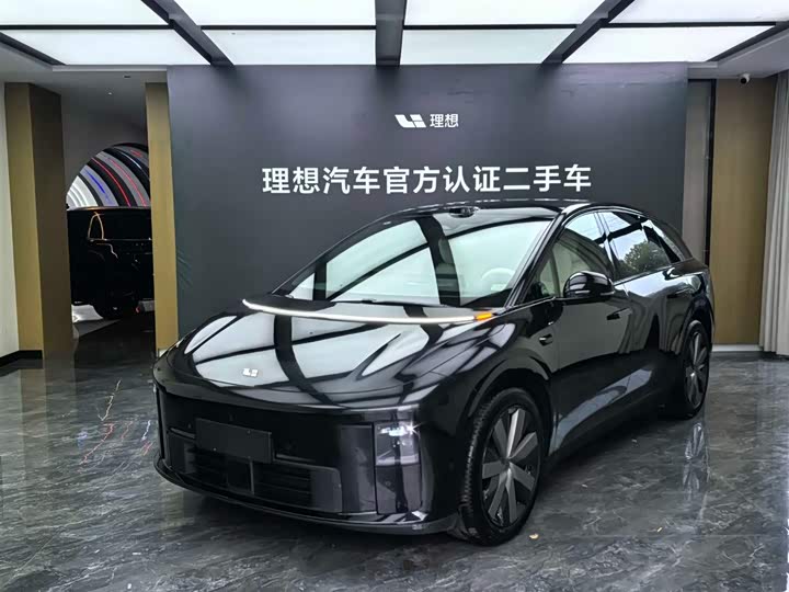 2025 Ideal i6 2025 two-wheel drive standard version