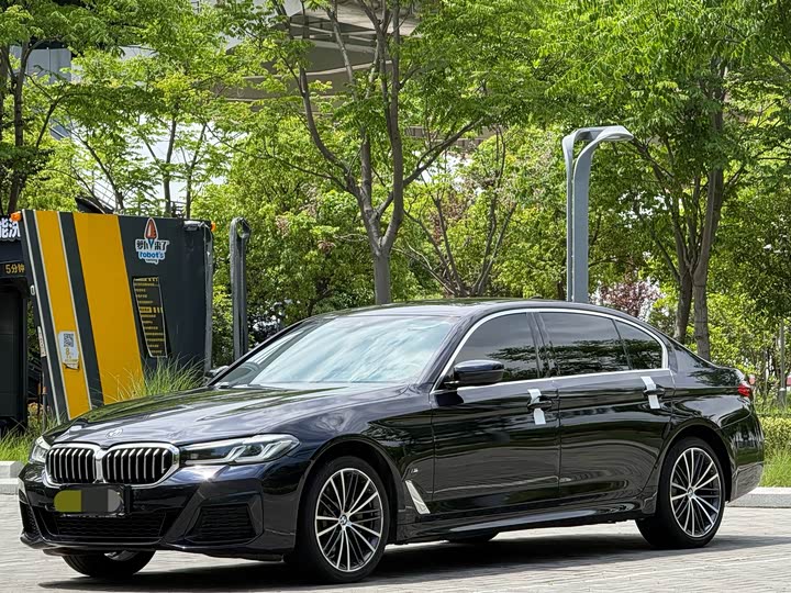 2023 BMW 5 Series 2023 model 530Li leading model M sports package