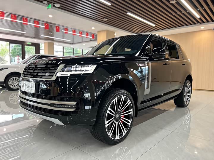 Range Rover 2024 3.0 L6 400PS Extended Edition, seven seats