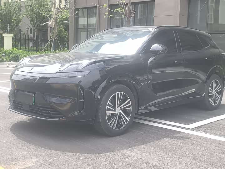 Lynk & Co 08 EM-P 2025 Model 245km Super Long RangePro