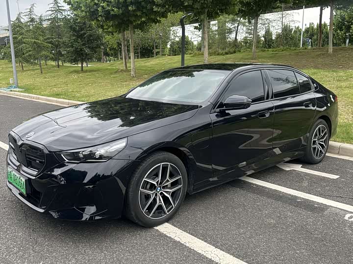 2025 BMWi5 2025 Model eDrive 40L M Sports Package