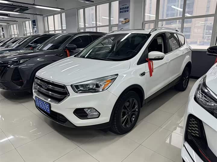 2021 Escape 2019 EcoBoost 180 two-wheel drive platinum airfoil National VI