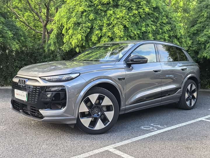 Audi Q6L e-tron 2026 model first pilot version