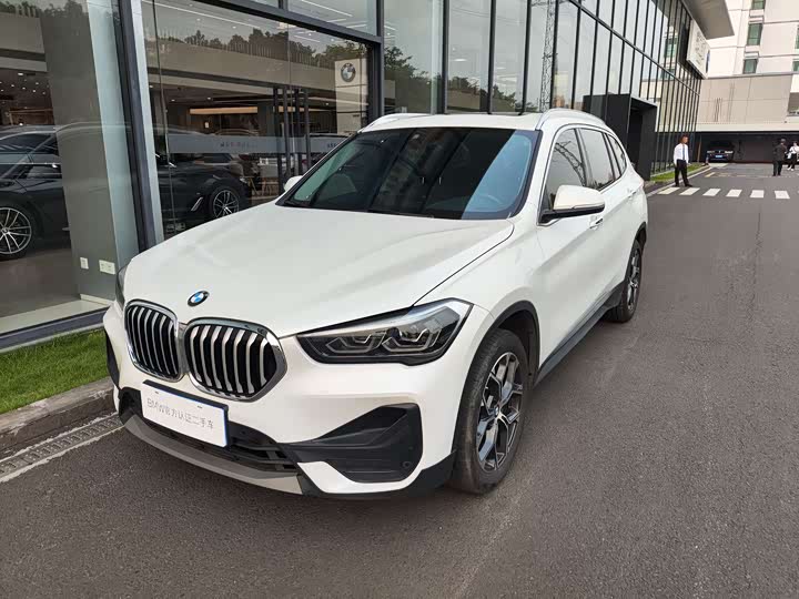 2022 BMW X1 2022 sDrive25Li Leading Model