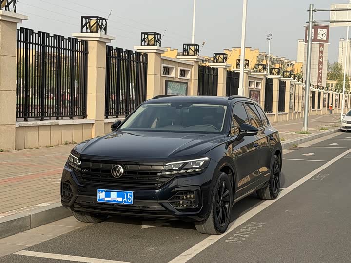 Touareg 2021 Model 3.0TSI Ruixiang Edition Obsidian Sports Package