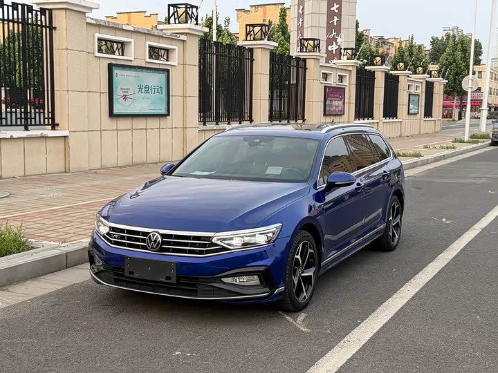 Volkswagen Passat Variant 2021 2.0T Executive