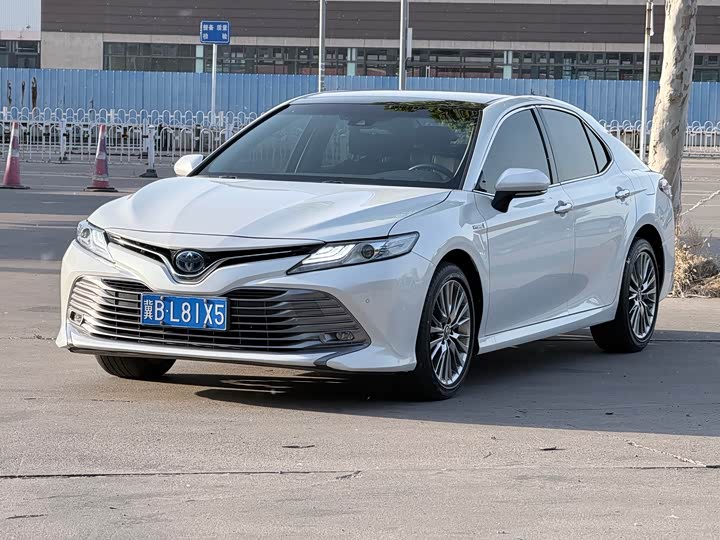 Camry 2019 2.5G Deluxe Edition National VI