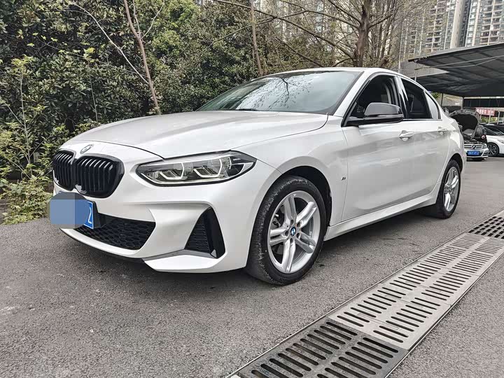 BMW 1 Series 2022 120i M Sports Night Edition