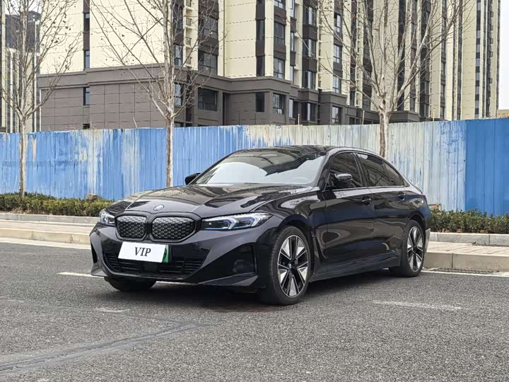 BMW i3 2025 eDrive 40L Night Sports Package