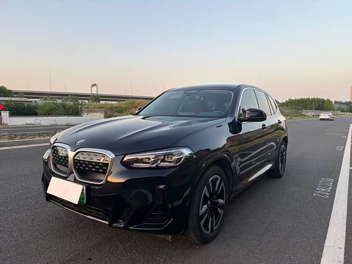 2023 BMW iX3 2023 leading model