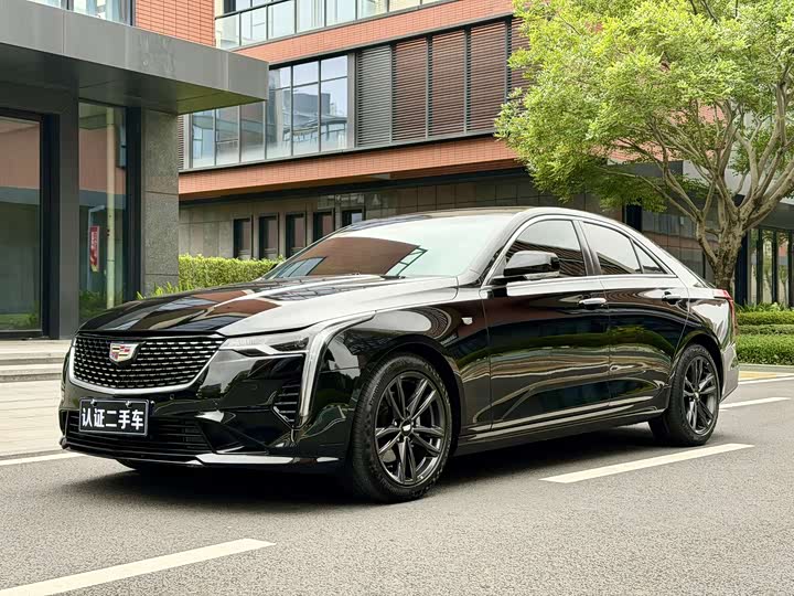 Cadillac CT4 2022 28T luxury model
