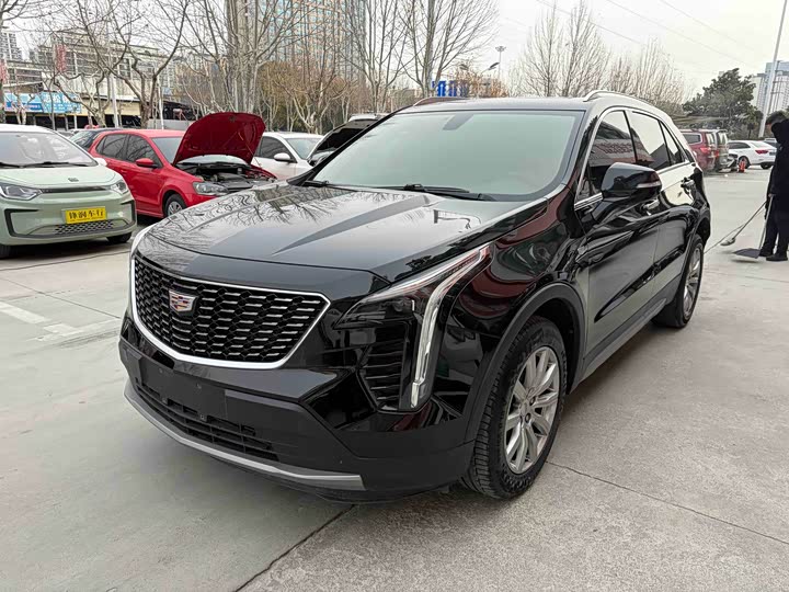 Cadillac XT4 2021 28T two-wheel drive leading model