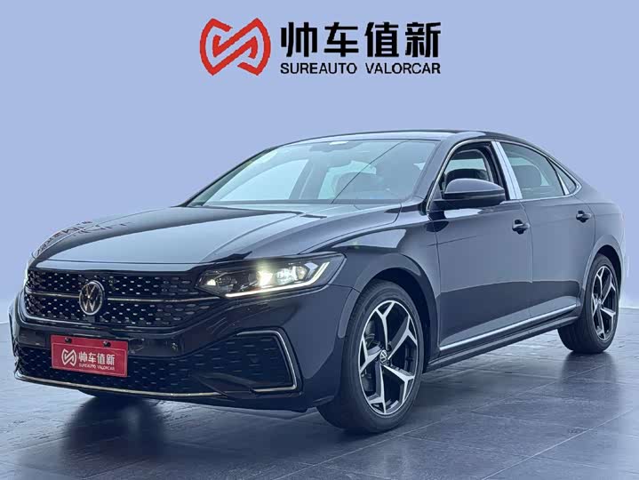 2026 Passat 2026 Outstanding Model 380TSI Starry Sky Dragon Edition