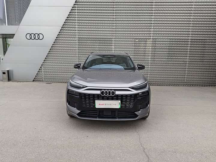 Audi Q6L e-tron 2026 first pilot version