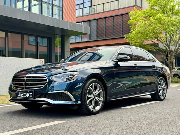 Mercedes-Benz E-Class 2023 E 300 L luxury model