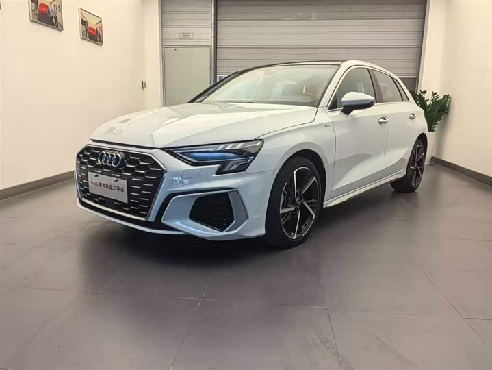 2024 Audi A3 2023 Sportback 35 TFSI stylish and sporty