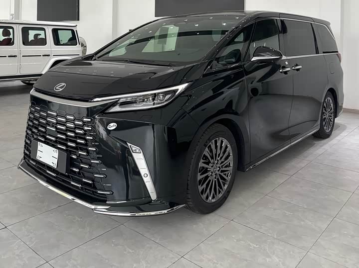 2025 2025 Lexus LM 350h Four-Seater European Edition