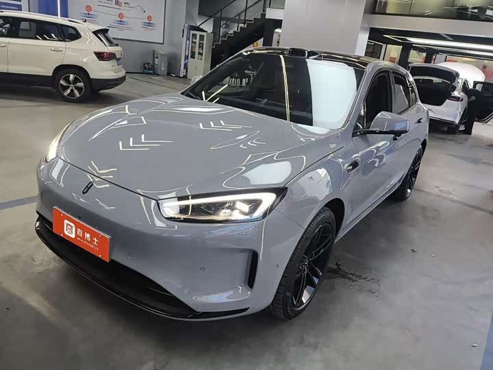 Wenjie M5 2025 extended range Ultra four-wheel drive version