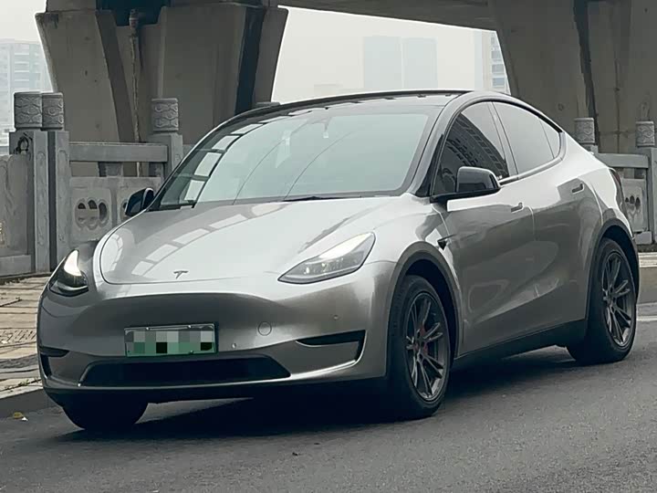 2023 Model Y 2022 Refresh RWD