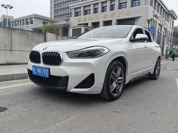 2022 BMW X2 2022 sDrive25i M Sports Package