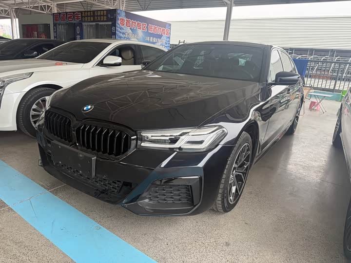 2021 BMW 5 Series 2021 525Li M Sports Package