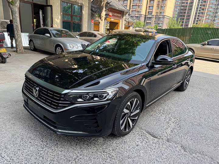 Passat 2022 330TSI Deluxe Edition