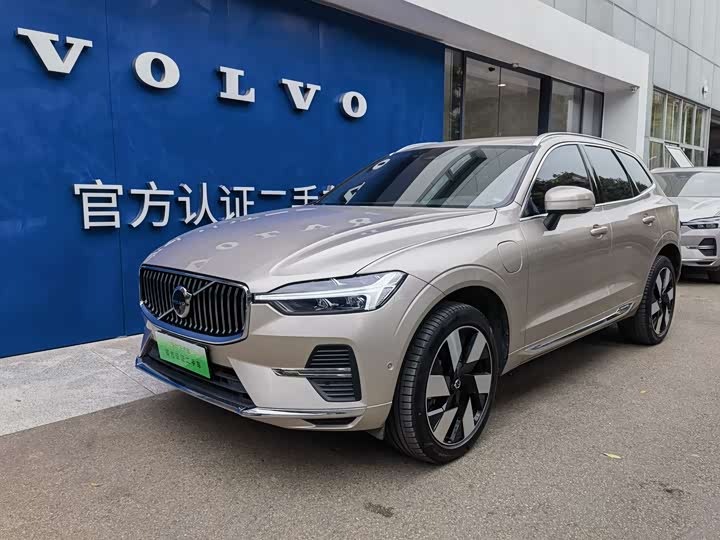 2024 Volvo XC60 T8 Recharge Extended Range AWD Ultimate