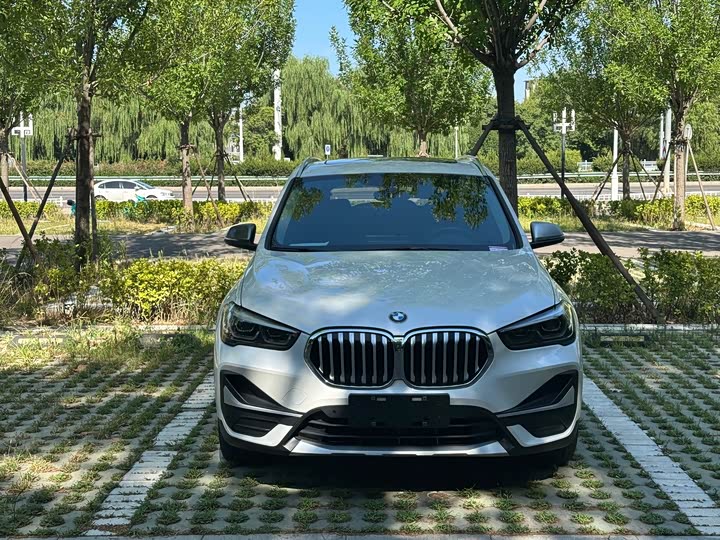 BMW X1 2022 xDrive25Li Luxury Line
