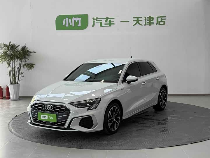 A3 2022 Model Sportback 35 TFSI Version