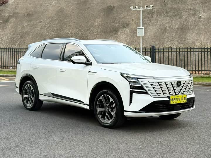 CS75PLUS 2025 Model 1.5T Deluxe Version