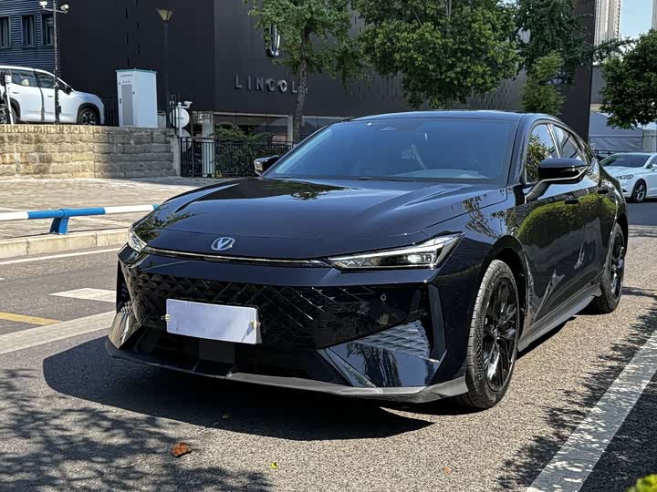 Changan UNI-V 2024 1.5T Prestige Edition