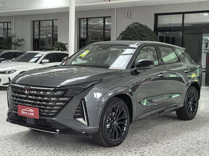 UNI-Z 2025 Model 1.5T Luxury Version