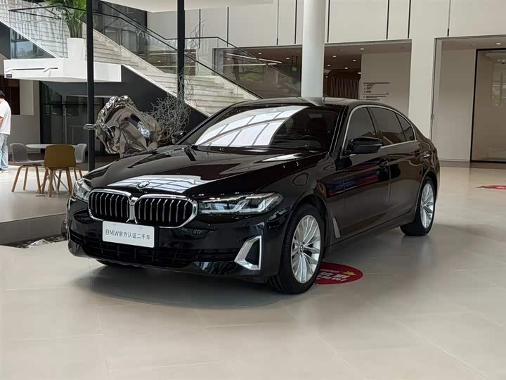 2021 BMW5 Series 2021 Model 525Li Luxury Package