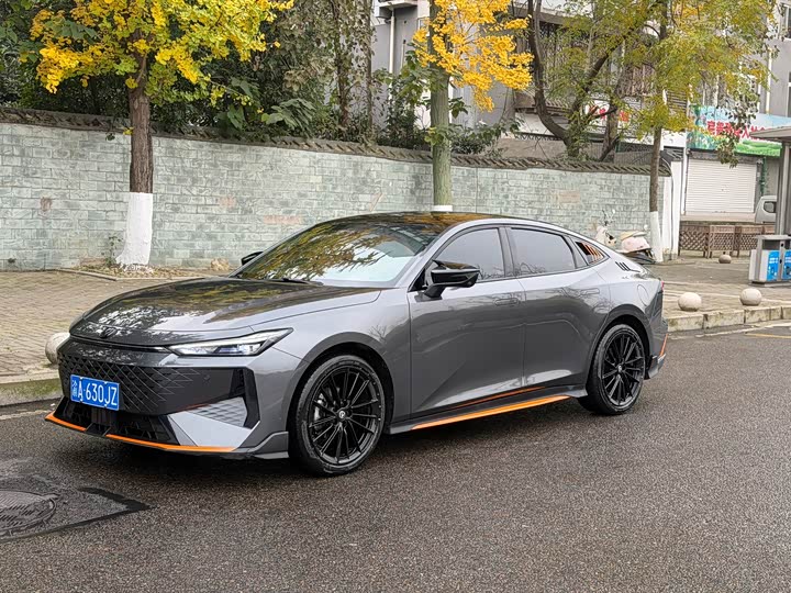 UNI-V 2024 Model 1.5T Premium Version