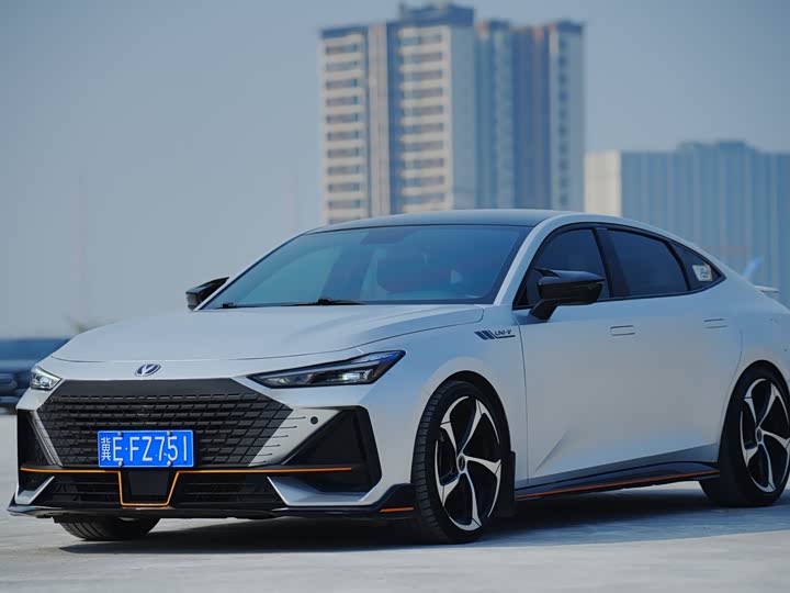 Changan UNI-V 2022 1.5T Sport