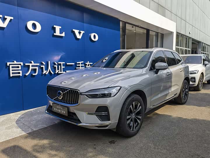 Volvo XC60 2024 B5 AWD Plus Luxury