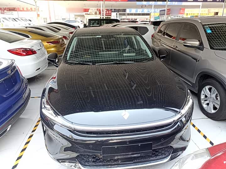 Model 140kmLuxury Edition