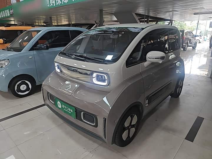 KiWi EV 2023 Model Edition