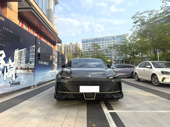 Changan UNI-V 2022 1.5T sports version