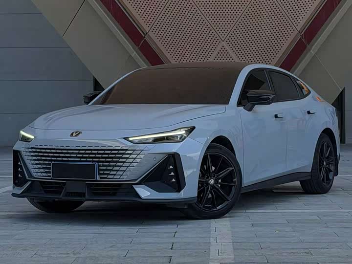 Changan UNI-V 2022 1.5T ZunGui Edition