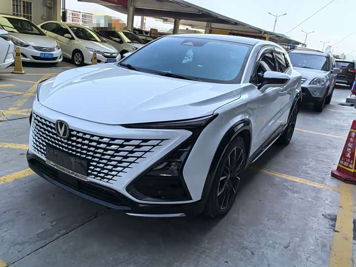 UNI-T 2023 Model 1.5T Premium Version