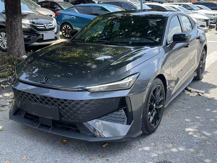UNI-V 2024 Model 1.5T Premium Version